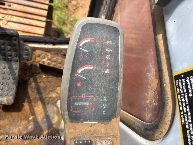 image for item EV2937 1994 790E LC excavator