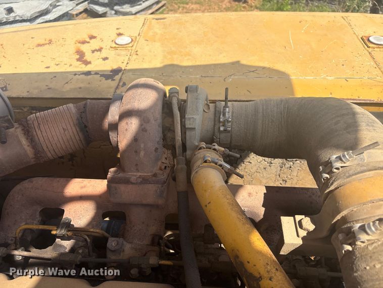 image for item EV2937 1994 790E LC excavator