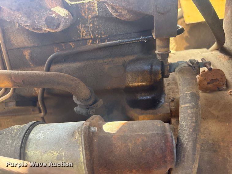 image for item EV2937 1994 790E LC excavator