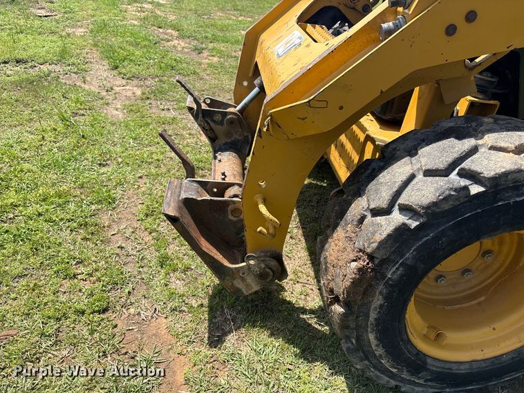 image for item EV2939 2015 Caterpillar 262D skid steer loader