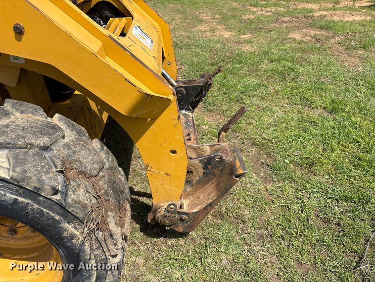 image for item EV2939 2015 Caterpillar 262D skid steer loader