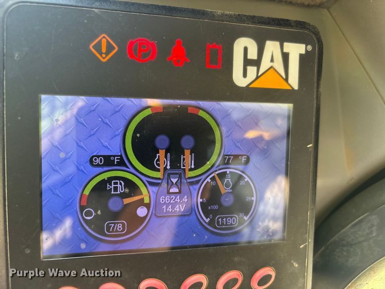 image for item EV2939 2015 Caterpillar 262D skid steer loader