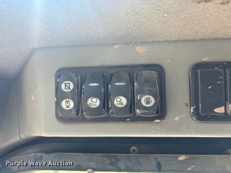 image for item EV2939 2015 Caterpillar 262D skid steer loader