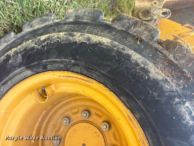 image for item EV2939 2015 Caterpillar 262D skid steer loader