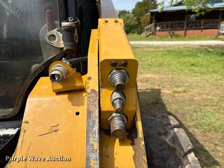 image for item EV2940 2015 Caterpillar 262D skid steer loader