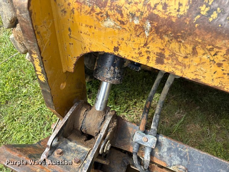image for item EV2940 2015 Caterpillar 262D skid steer loader