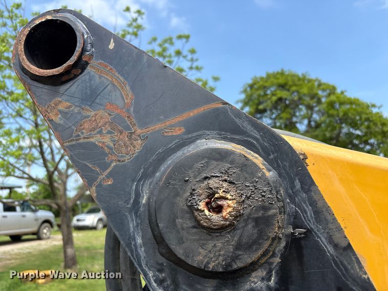 image for item EV2940 2015 Caterpillar 262D skid steer loader