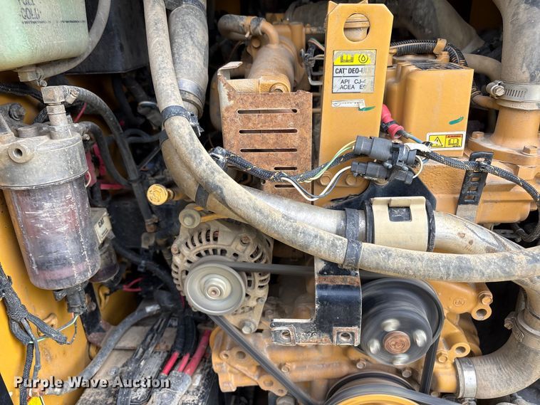 image for item EV2940 2015 Caterpillar 262D skid steer loader