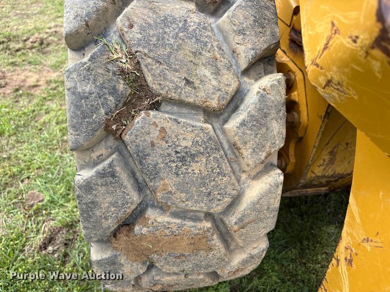 image for item EV2940 2015 Caterpillar 262D skid steer loader