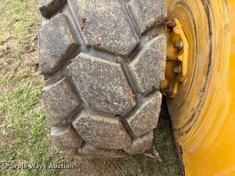 image for item EV2940 2015 Caterpillar 262D skid steer loader
