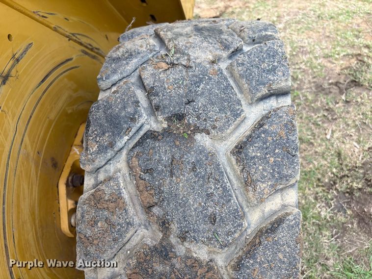 image for item EV2940 2015 Caterpillar 262D skid steer loader