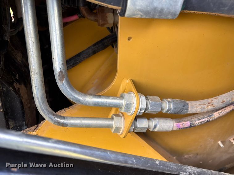 image for item EV2941 2019 Caterpillar 262D skid steer loader