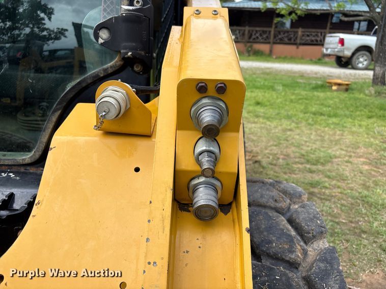 image for item EV2941 2019 Caterpillar 262D skid steer loader