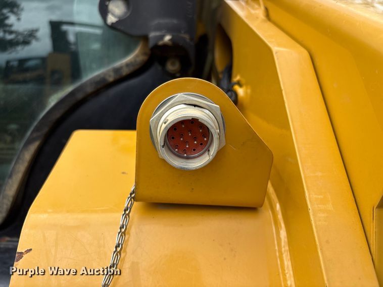 image for item EV2941 2019 Caterpillar 262D skid steer loader