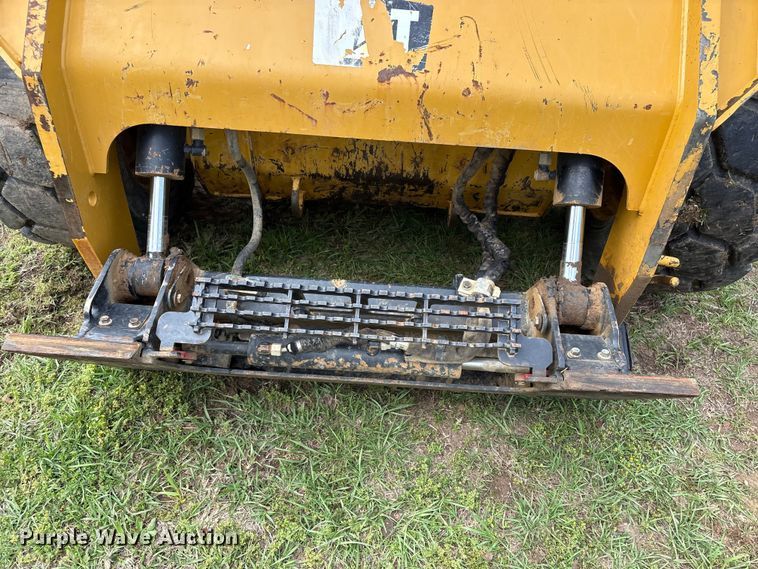 image for item EV2941 2019 Caterpillar 262D skid steer loader