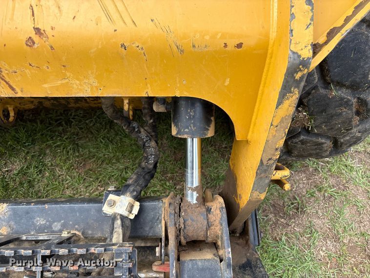 image for item EV2941 2019 Caterpillar 262D skid steer loader