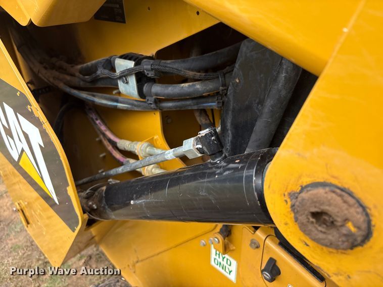 image for item EV2941 2019 Caterpillar 262D skid steer loader