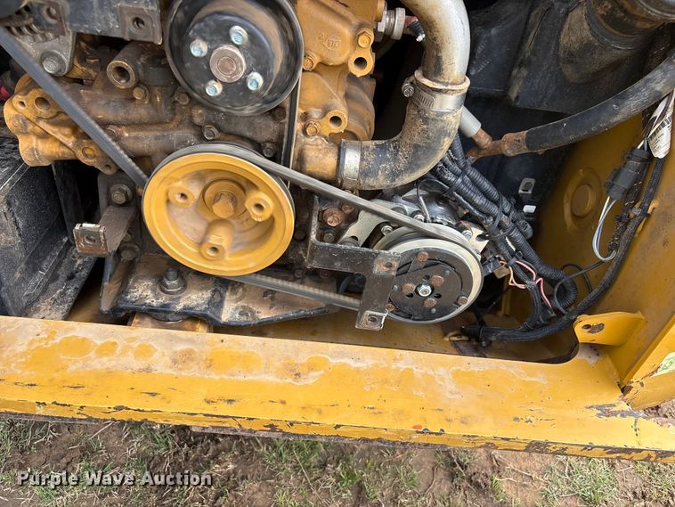 image for item EV2941 2019 Caterpillar 262D skid steer loader