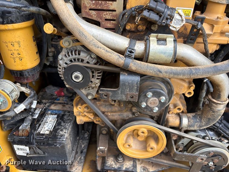 image for item EV2941 2019 Caterpillar 262D skid steer loader