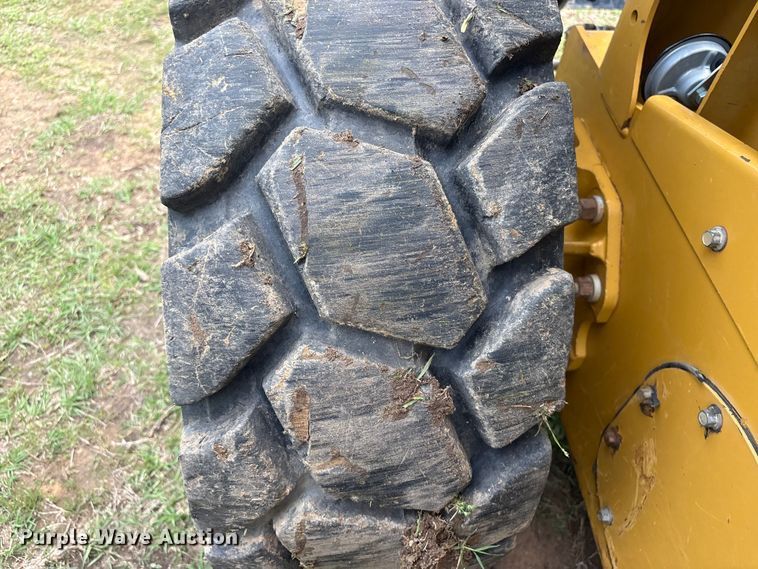 image for item EV2941 2019 Caterpillar 262D skid steer loader