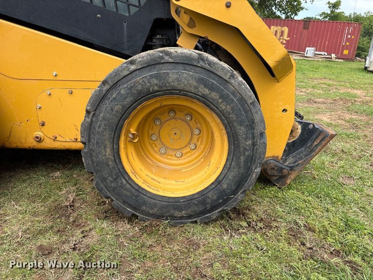 image for item EV2941 2019 Caterpillar 262D skid steer loader