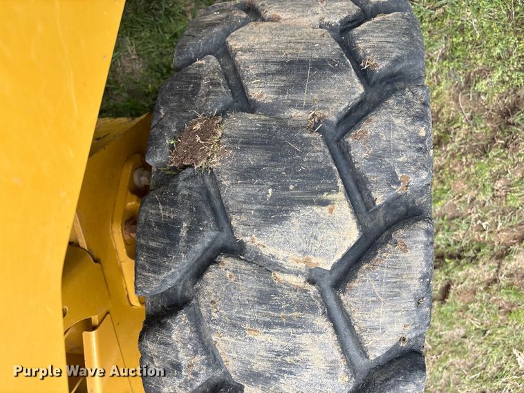 image for item EV2941 2019 Caterpillar 262D skid steer loader