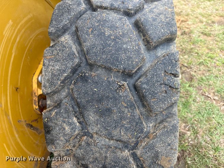 image for item EV2941 2019 Caterpillar 262D skid steer loader