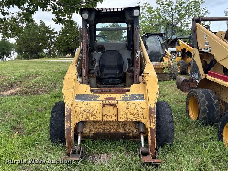 image for item EV2942 2003 Caterpillar 262 skid steer loader