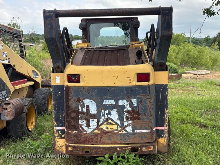 image for item EV2942 2003 Caterpillar 262 skid steer loader
