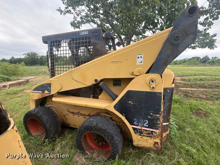 image for item EV2942 2003 Caterpillar 262 skid steer loader