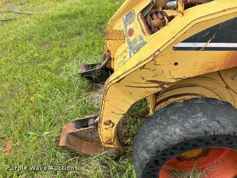 image for item EV2942 2003 Caterpillar 262 skid steer loader