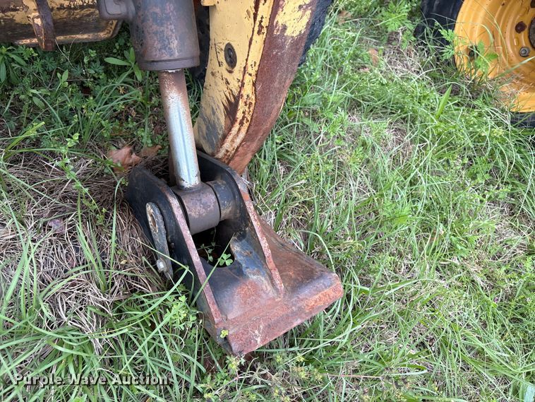 image for item EV2942 2003 Caterpillar 262 skid steer loader