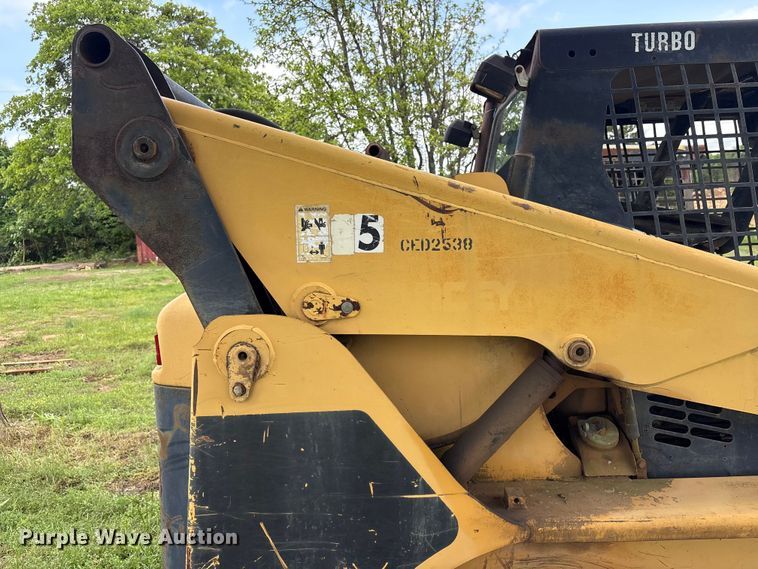 image for item EV2942 2003 Caterpillar 262 skid steer loader