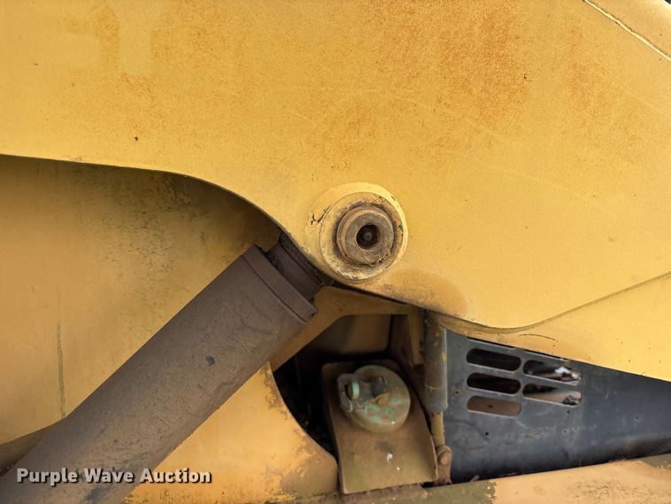 image for item EV2942 2003 Caterpillar 262 skid steer loader