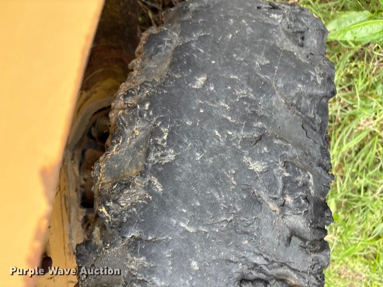 image for item EV2942 2003 Caterpillar 262 skid steer loader