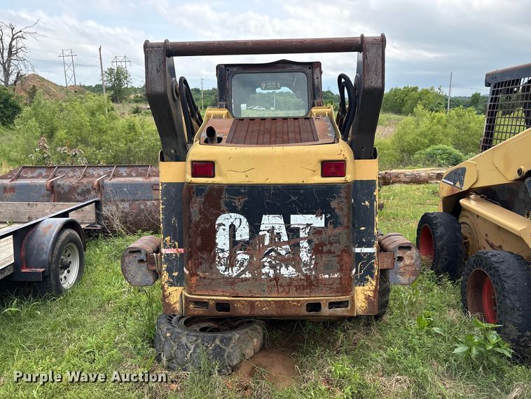 image for item EV2943 2005 Caterpillar 252B skid steer loader
