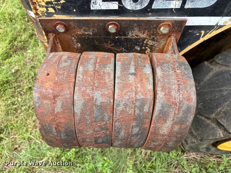 image for item EV2943 2005 Caterpillar 252B skid steer loader