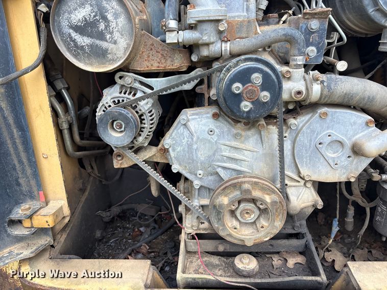 image for item EV2943 2005 Caterpillar 252B skid steer loader