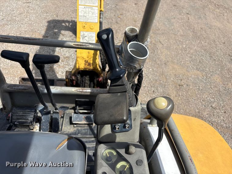 image for item EV2964 2014 Yanmar VIO20 mini excavator