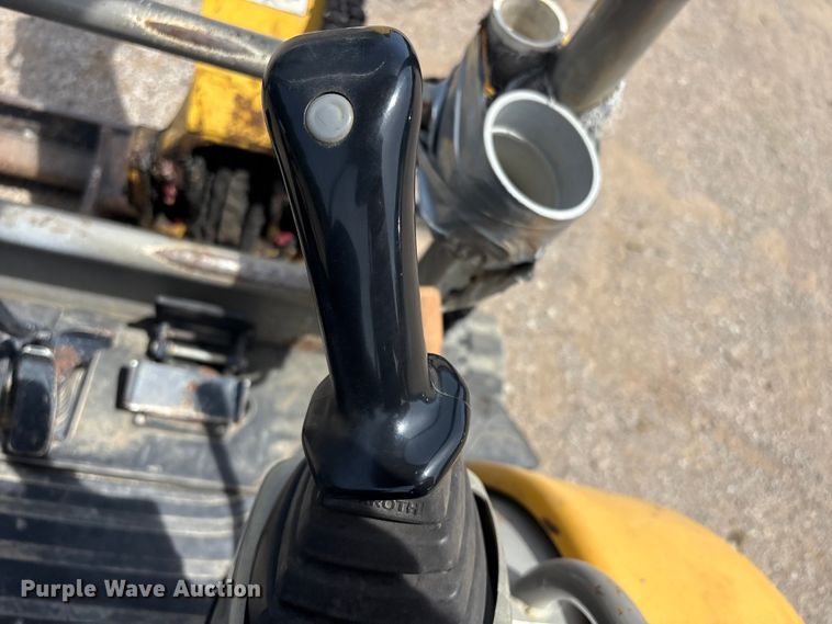 image for item EV2964 2014 Yanmar VIO20 mini excavator