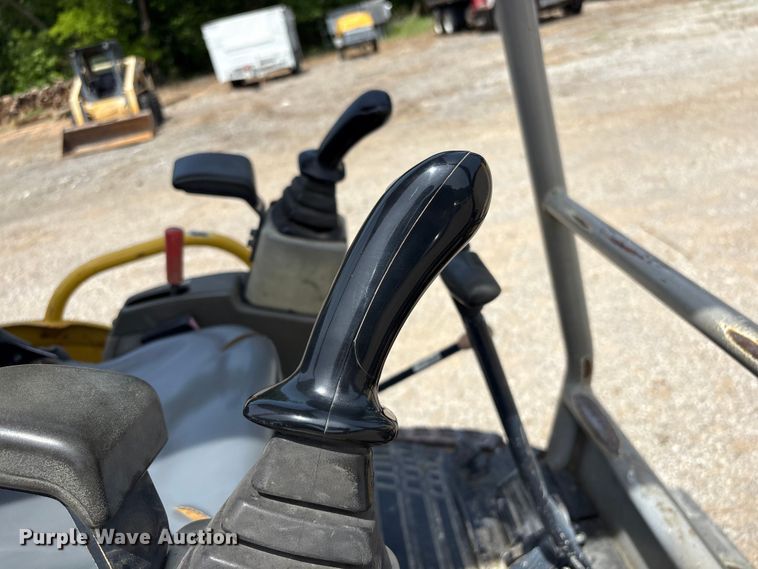 image for item EV2964 2014 Yanmar VIO20 mini excavator