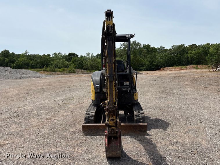 image for item EV2965 2016 Yanmar VIO25 mini excavator