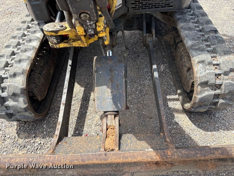 image for item EV2965 2016 Yanmar VIO25 mini excavator