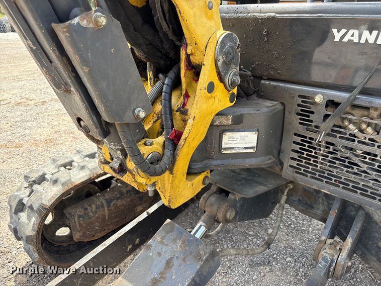 image for item EV2965 2016 Yanmar VIO25 mini excavator