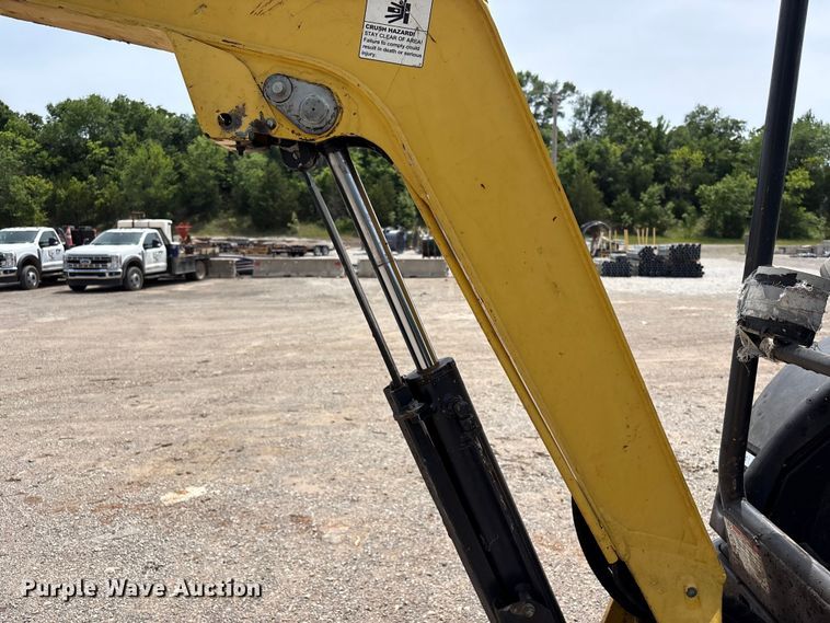 image for item EV2965 2016 Yanmar VIO25 mini excavator
