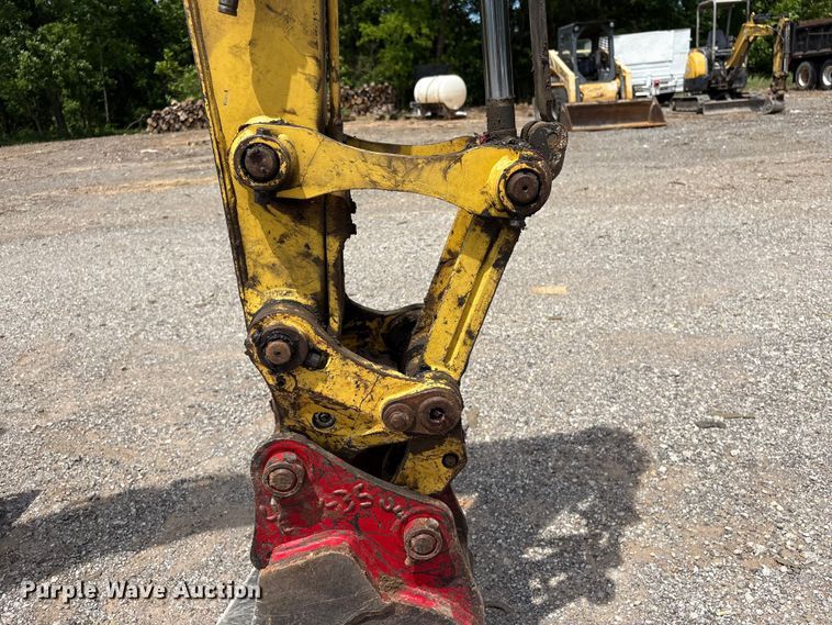 image for item EV2965 2016 Yanmar VIO25 mini excavator