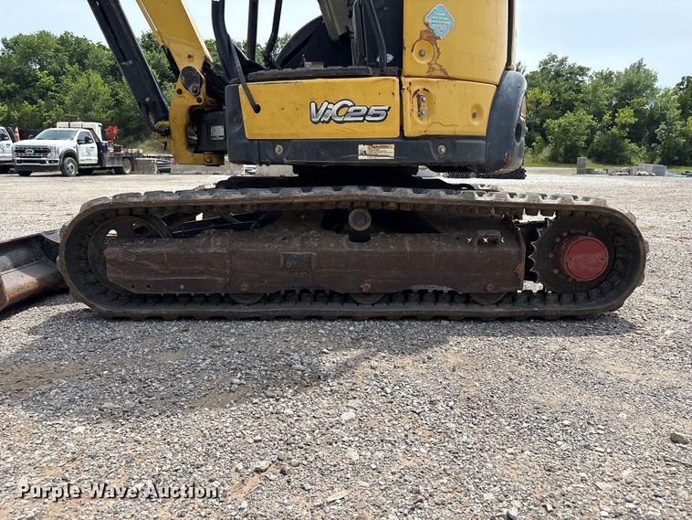 image for item EV2965 2016 Yanmar VIO25 mini excavator