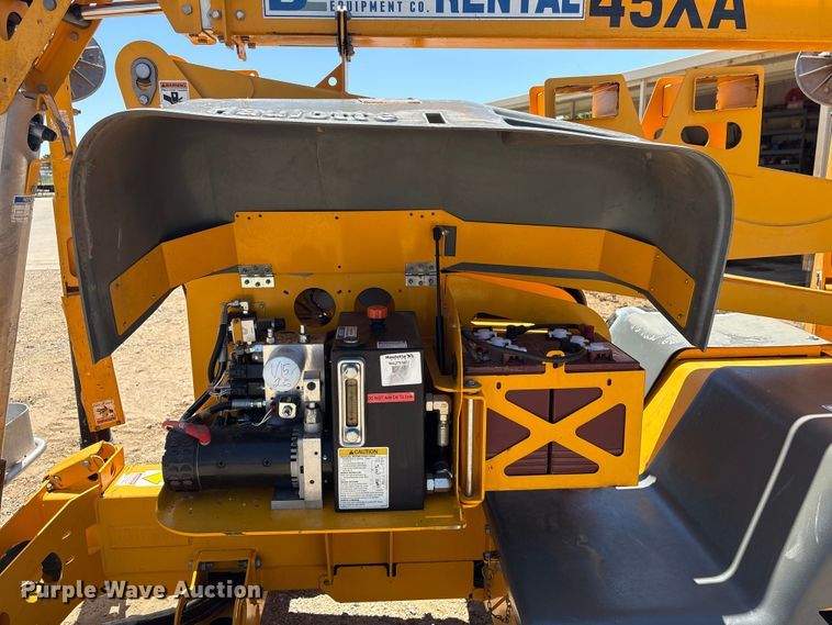 image for item EV2979 2017 Haulotte 45XA boom lift