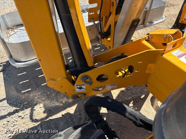 image for item EV2979 2017 Haulotte 45XA boom lift