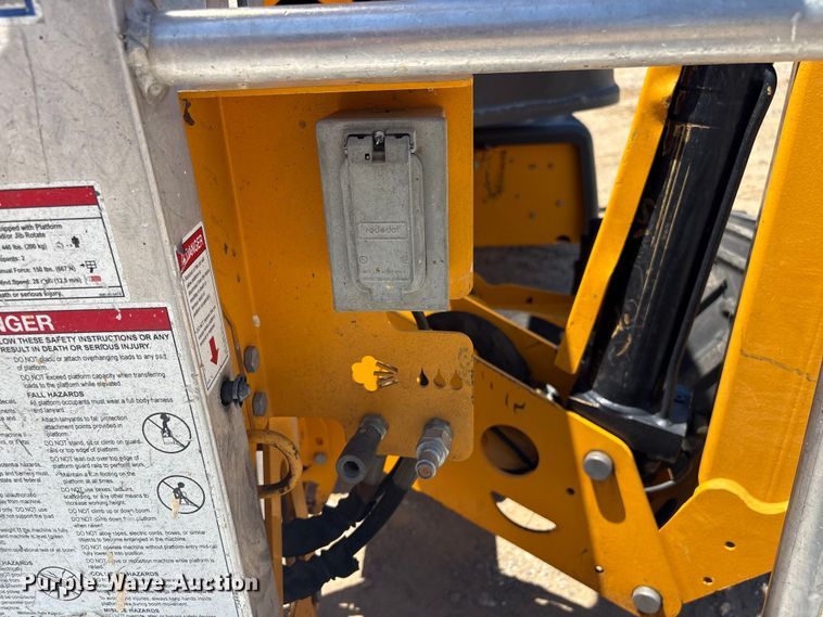 image for item EV2979 2017 Haulotte 45XA boom lift